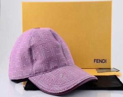 casquette fendi noir